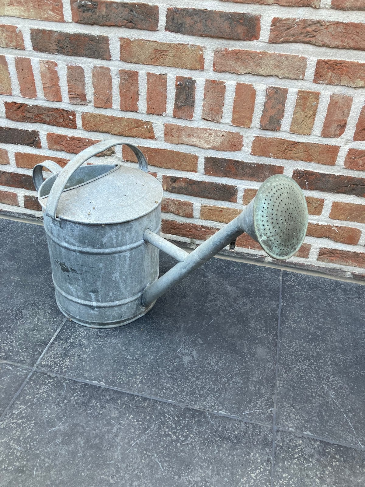 Zinken gieter, kom en emmertjes, Ophalen