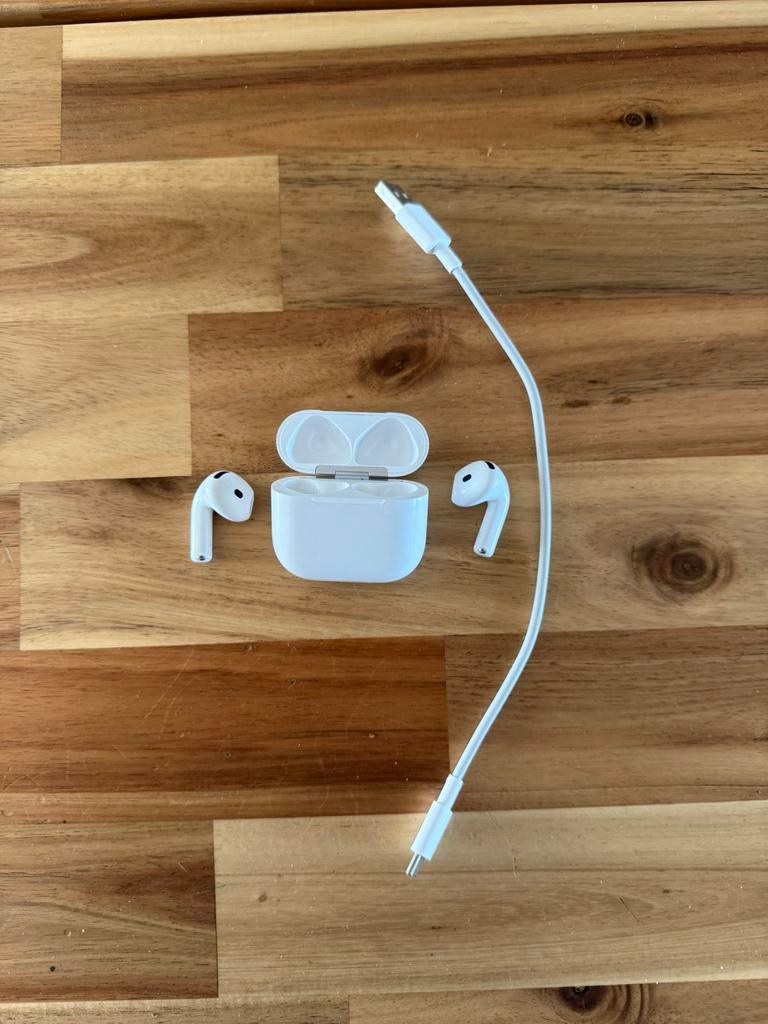 Airpod 4, perfecte staat, Telecommunicatie, Mobiele telefoons | Apple iPhone, Ophalen, Zo goed als nieuw