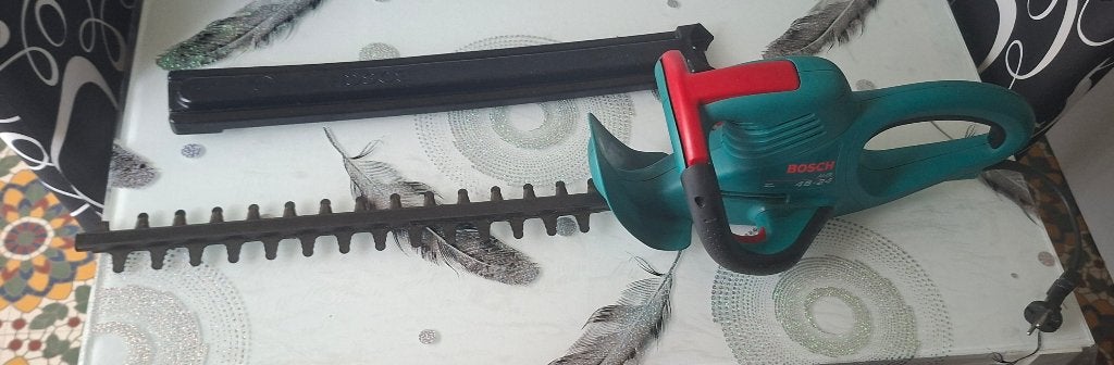 Taille haie bosh, Enlèvement, Utilisé, Électrique, Bosch