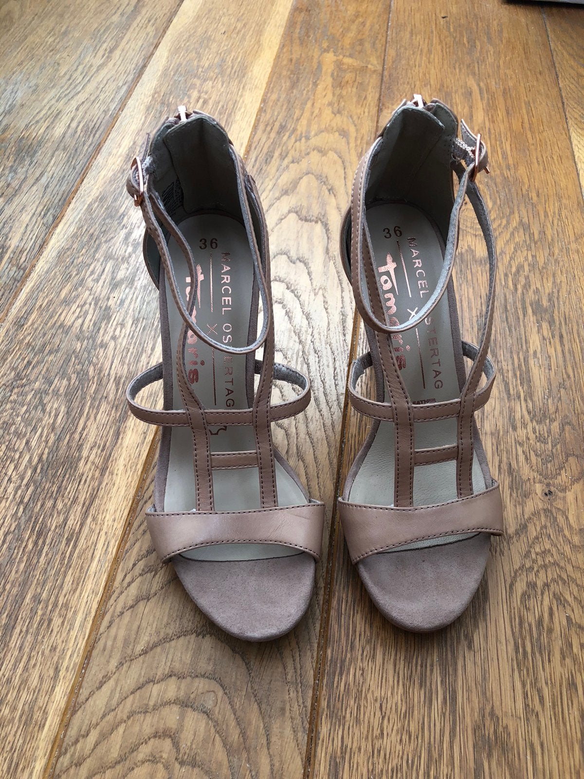 Chaussure à talon, Enlèvement, Comme neuf