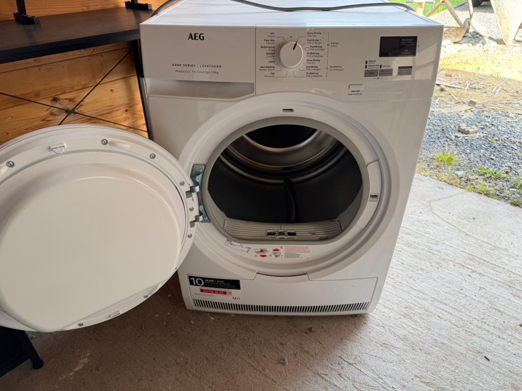 Lavatherm ProSense wasdroger uit de AEG 6000-serie van 8 kg, Elektronische apparatuur, Droogkasten, Ophalen, 6 tot 8 kg, Zo goed als nieuw