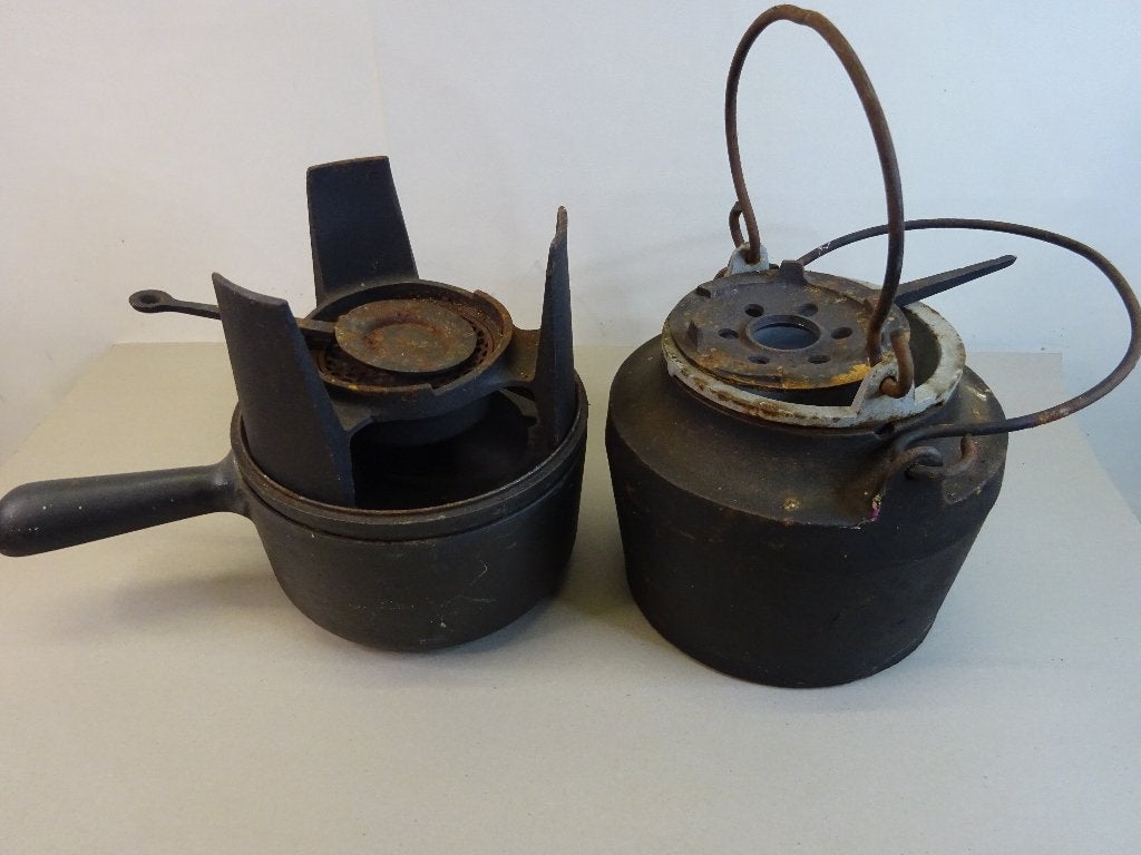 Vintage fonduestel en gietijzeren lijmpot (beenderlijmpot)., Antiek en Kunst, Ophalen of Verzenden