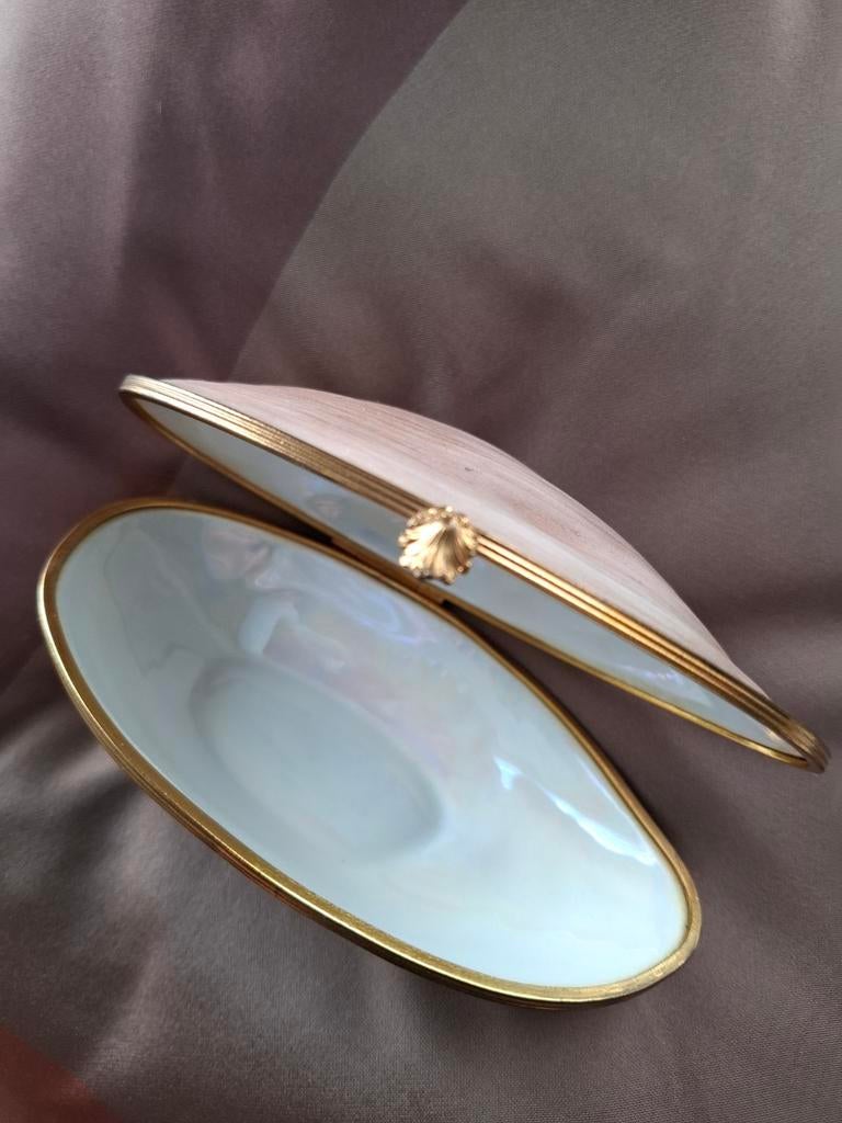 Schelpvormig doosje van Limoges porselein, Ophalen of Verzenden