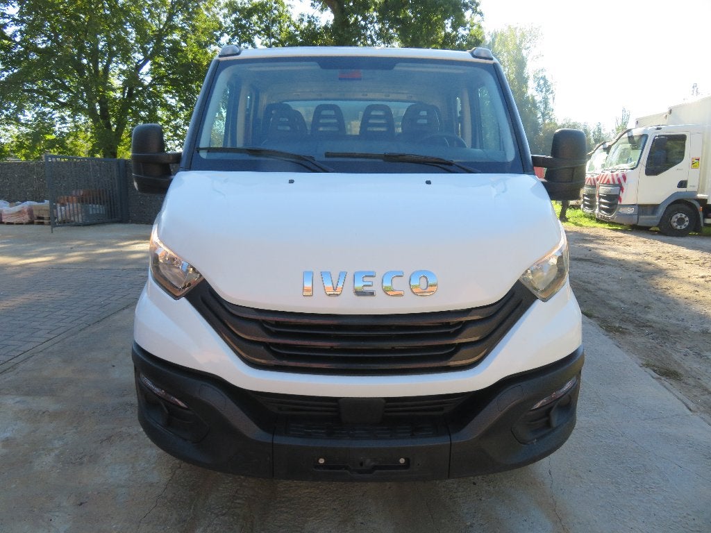 Iveco Daily 35C16 3.0 - DC - Kipper - 83.002km - 2022 - €6d, Autos, Achat, Boîte manuelle, Noir, Cuir synthéthique