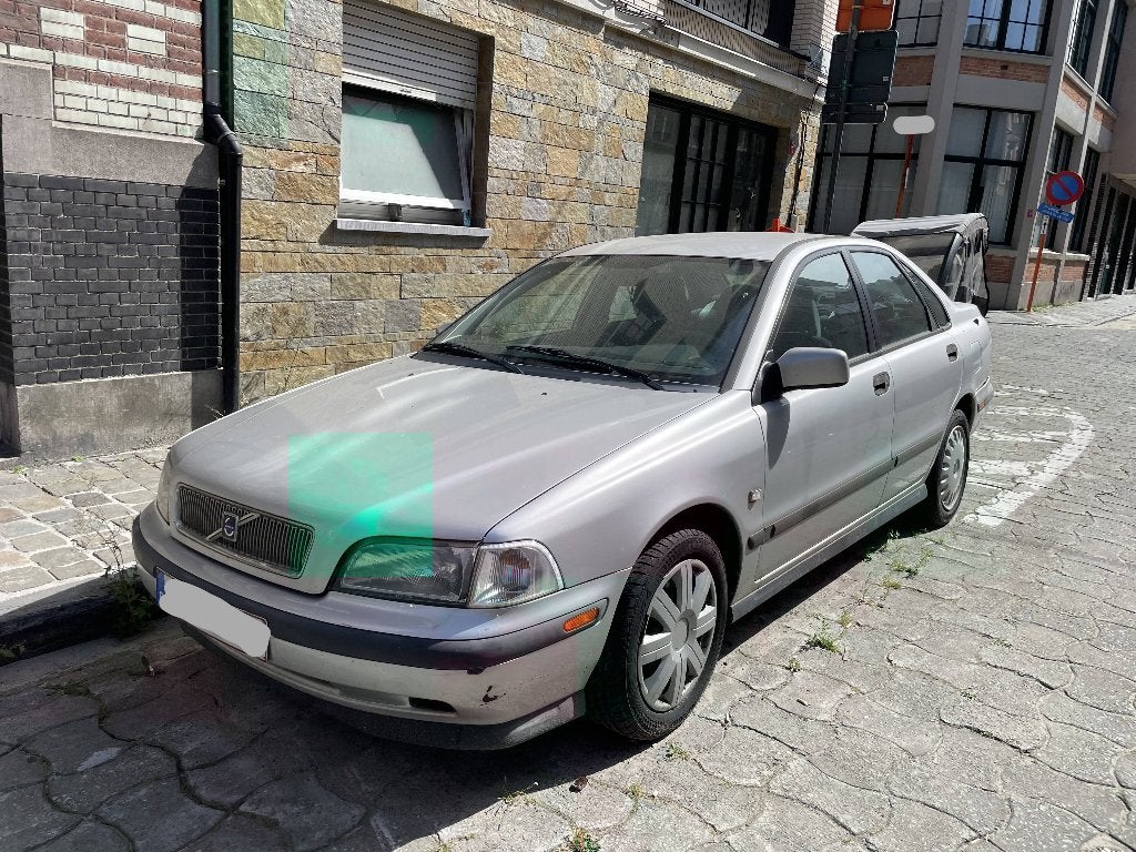 VOLVO S40 2000 zilver, Autos, Euro 2, Argent ou Gris, Achat, Boîte manuelle