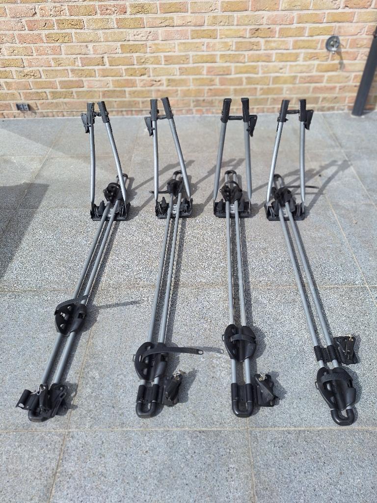 4x dakdrager fietsendrager Thule (voor 4x 1fiets dus), Auto diversen, Fietsendragers, Ophalen, Gebruikt, Dakdrager