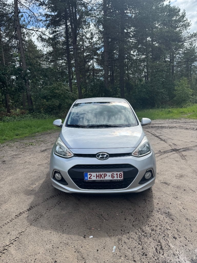 Hyundai i10 benzine 2017 54.000km, Auto's, Hyundai, 5 deurs, Particulier, Blauw, Zilver of Grijs