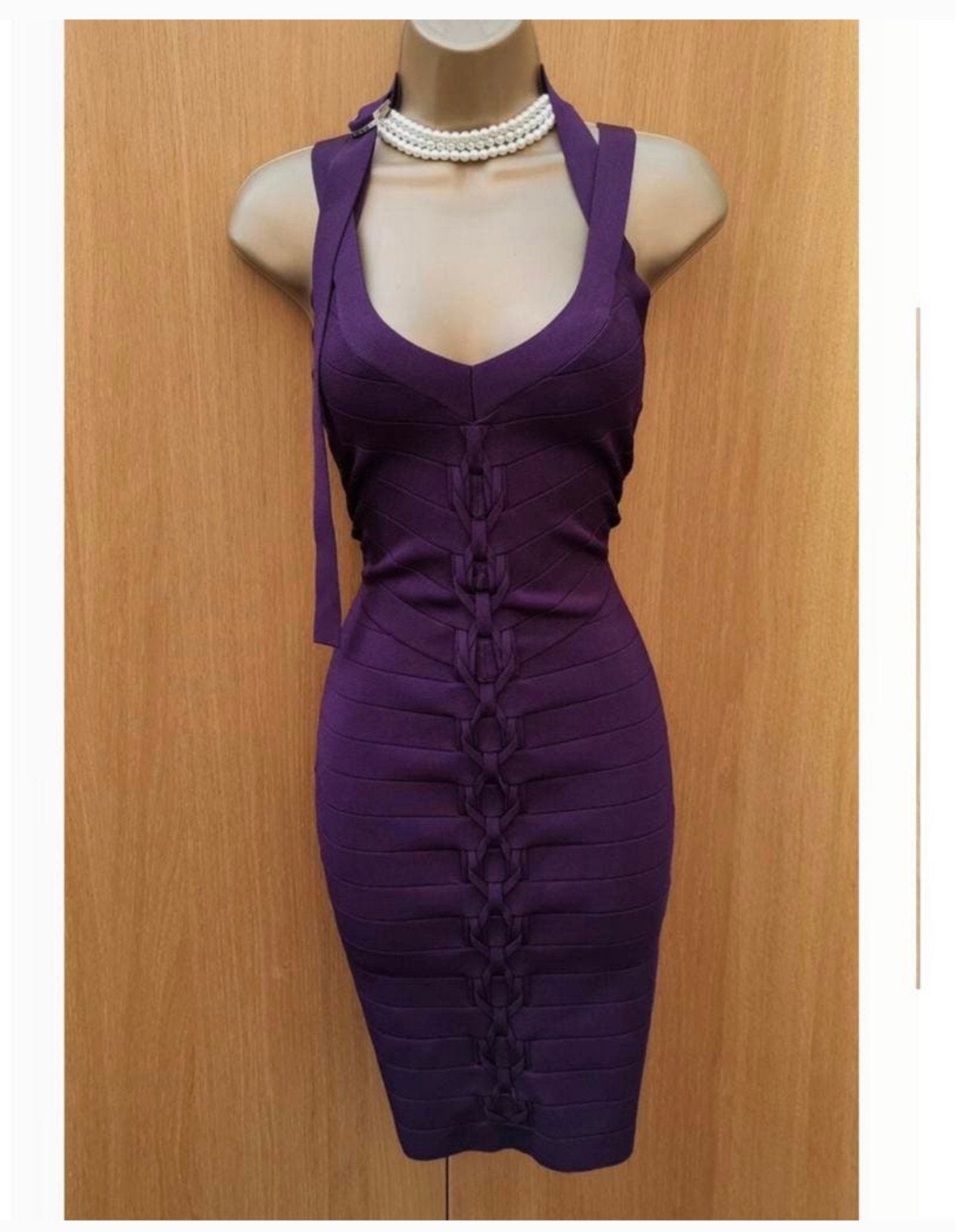Karen Millen Paarse Bodycon Jurk Halternek Maat 1-S paars, Kleding | Dames, Jurken, Paars, Ophalen of Verzenden, Zo goed als nieuw