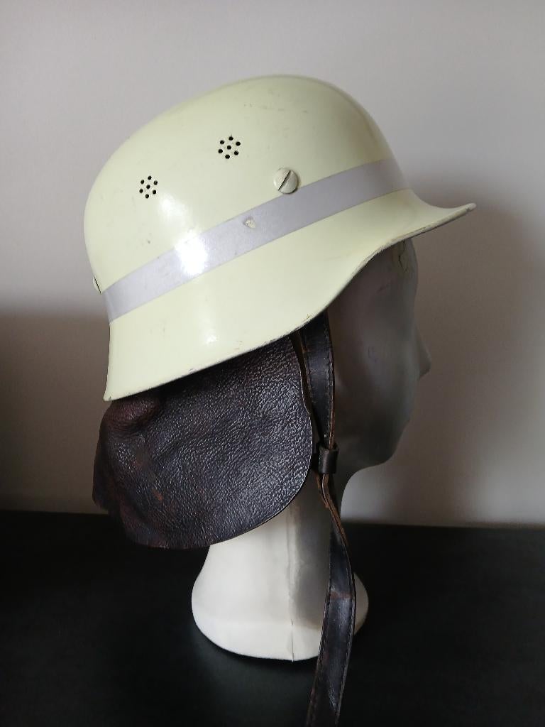 Duitse Brandweerhelm, Verzamelen, Ophalen