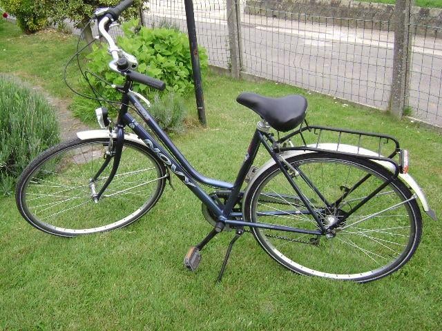 Novy Damesfiets 28 inch lage opstap . (Gelijk Nieuw), Velgrem, Versnellingen, Nieuw, 50 tot 53 cm