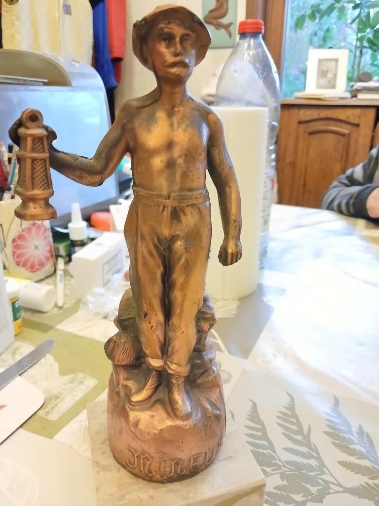 Statue de mineur, Enlèvement