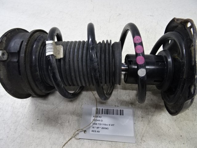 RESSORT DE SUSPENSION AVANT Audi A3 Limousine (8VS / 8VM), Auto-Union-Straße  1,
85057  Ingolstadt, DE, Info@audi.de, Audi, Utilisé