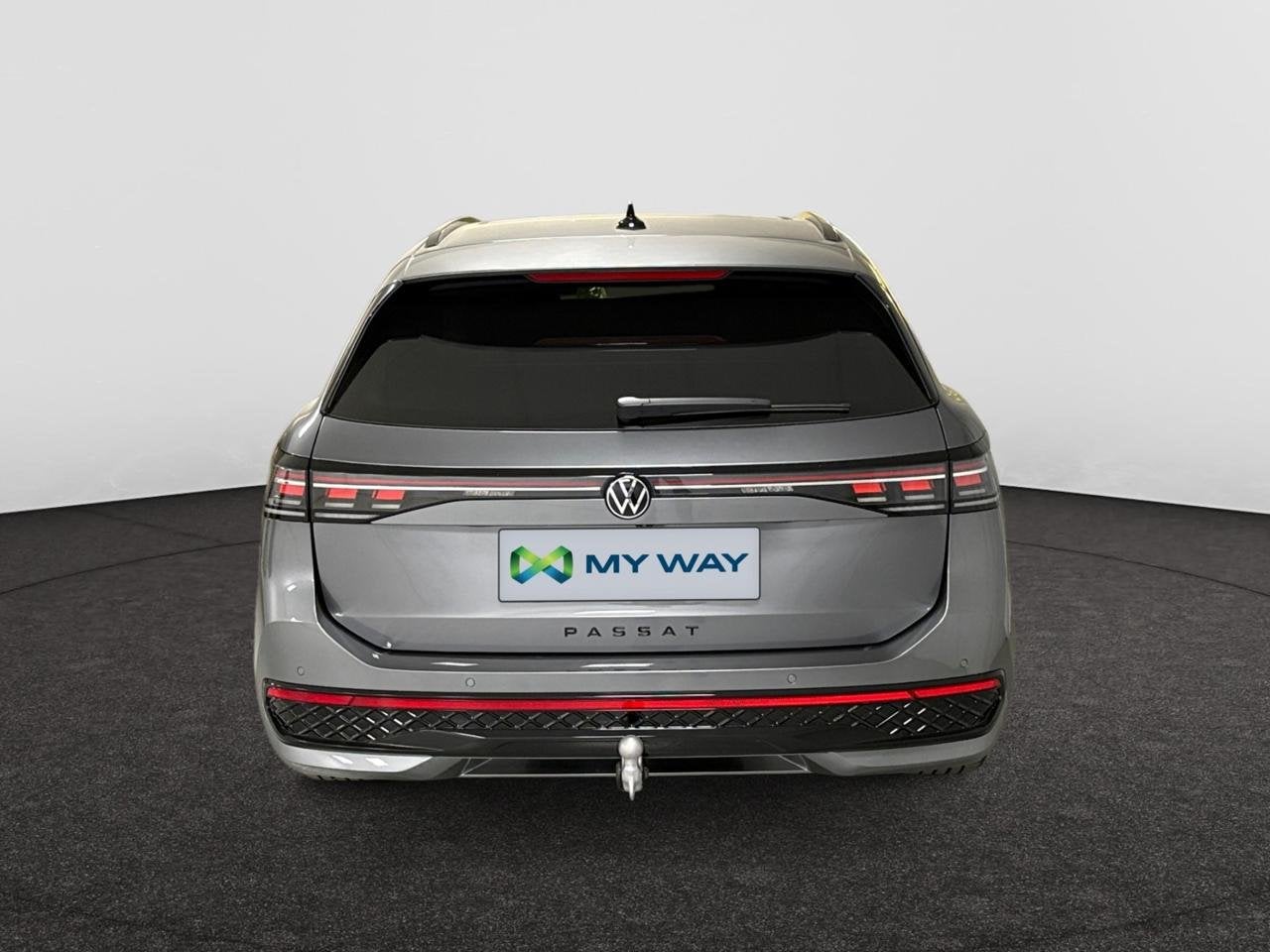 Volkswagen Passat Variant eHybrid (PHEV) 1.5 TSI R-Line Busi, Auto's, Automaat, Break, Sportstoelen, Zilver of Grijs