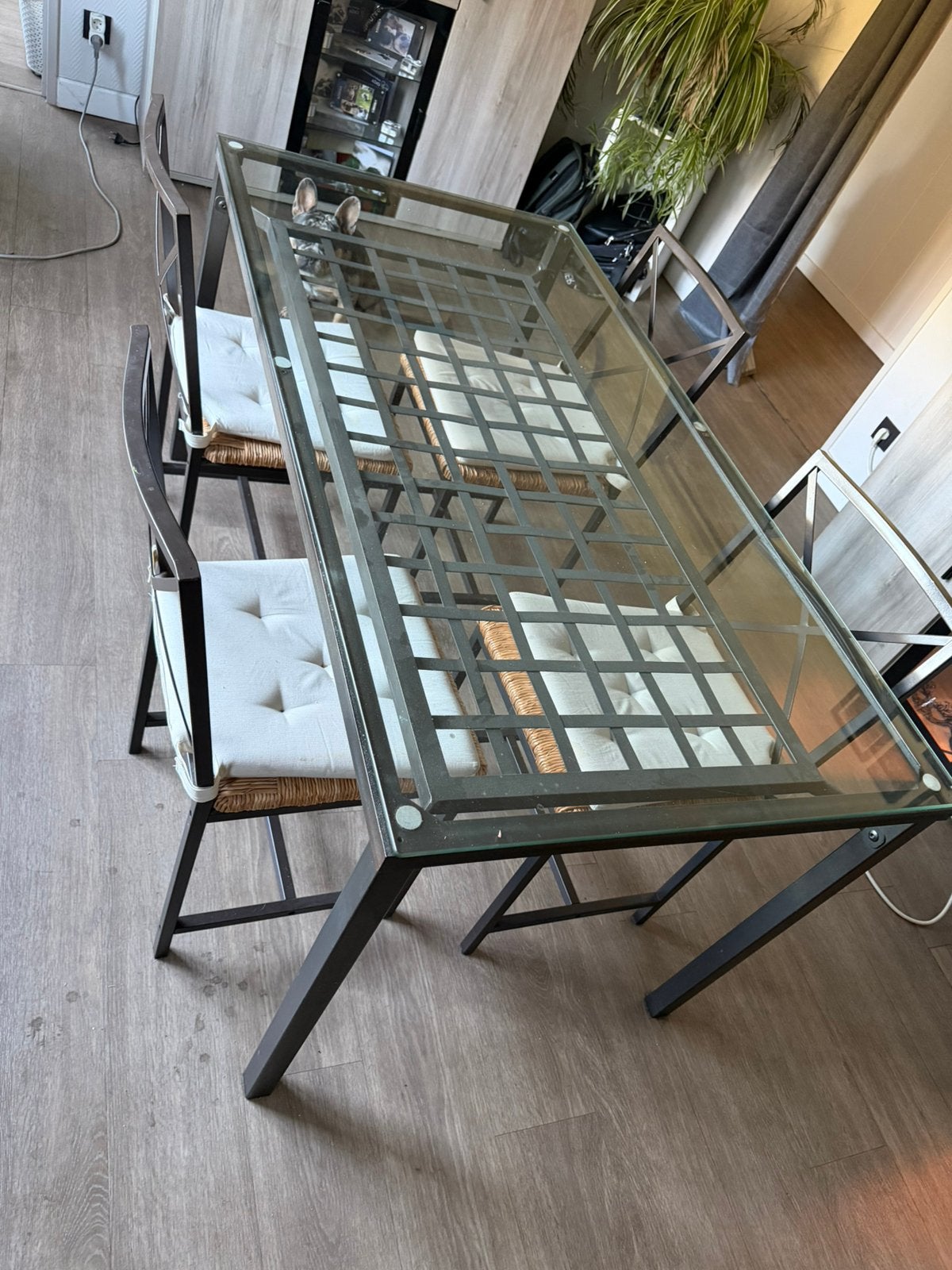 Tafel met glasblad en 4 stoelen, Huis en Inrichting, Tafels | Eettafels, Ophalen, Zo goed als nieuw, Glas