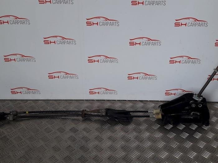 Timonerie de changement de vitesse d'un Toyota Yaris, -, 3 mois de garantie, Toyota, Utilisé
