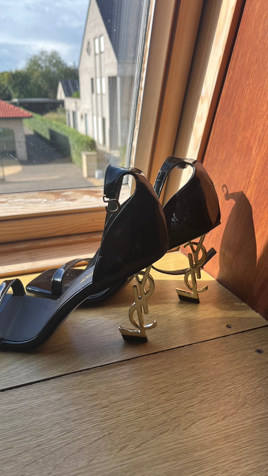 Prachtige Zwarte Lakleren - Originele Kwaliteit (High-End), Kleding | Dames, Zwart, Nieuw, Ophalen of Verzenden, Schoenen met hoge hakken