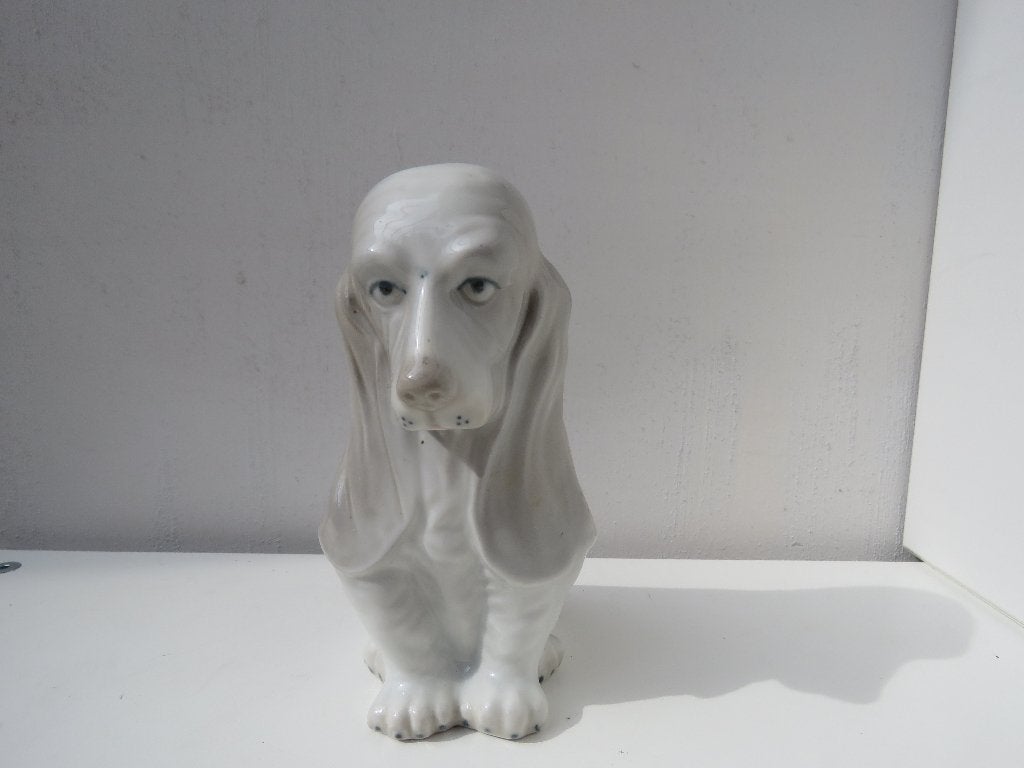 Porseleinen beeldje basset stijl Lladro, Antiek en Kunst, Curiosa en Brocante, Ophalen of Verzenden