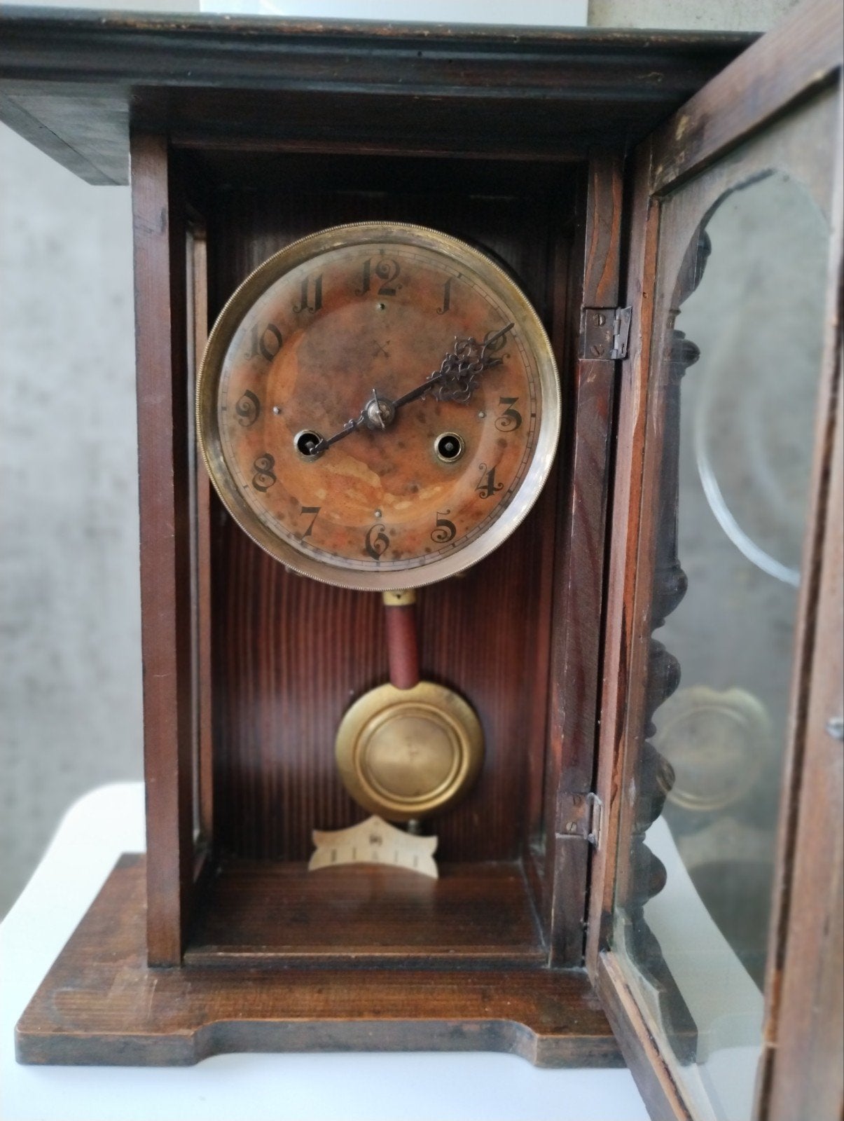 Horloge ancienne datant d'environ 1900, Enlèvement ou Envoi