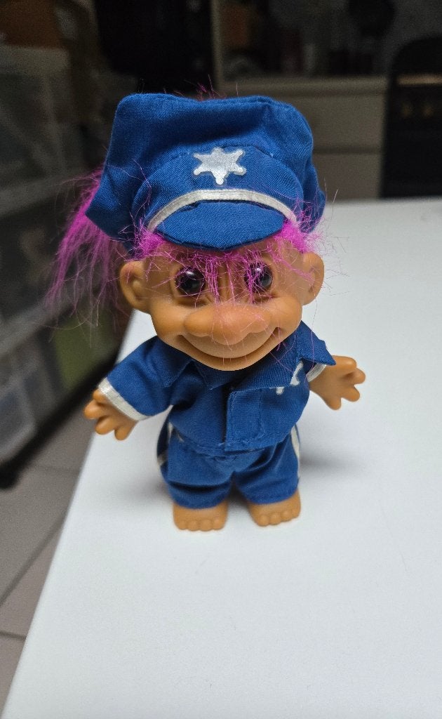 Trol Russ Politieman, Collections, Jouets miniatures, Enlèvement ou Envoi, Comme neuf