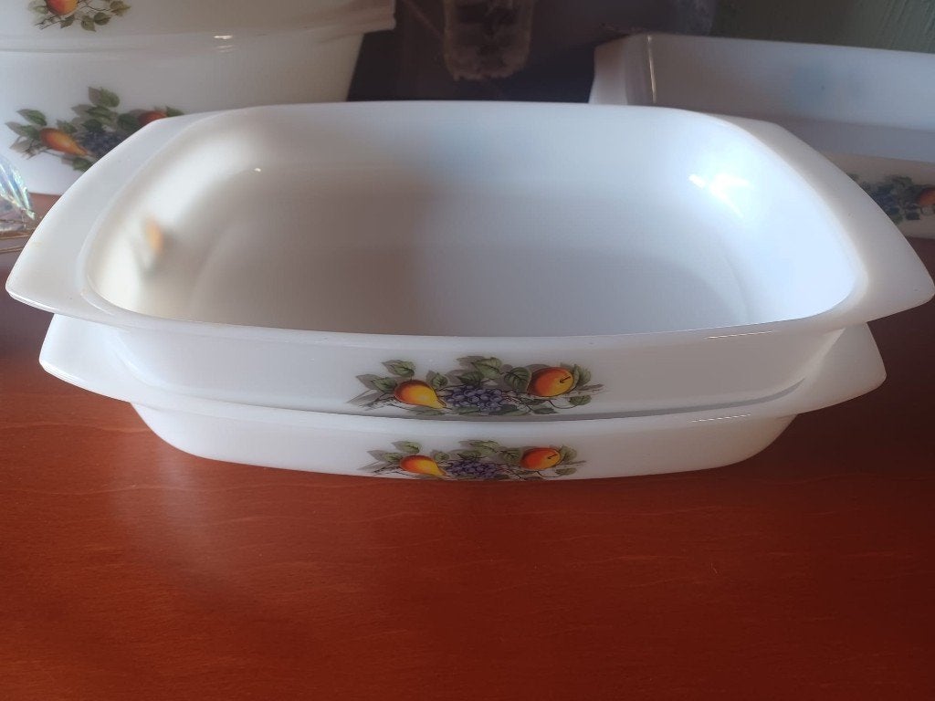Coffret de 2 Arcopal France Vintage « Fruits de France », Enlèvement ou Envoi
