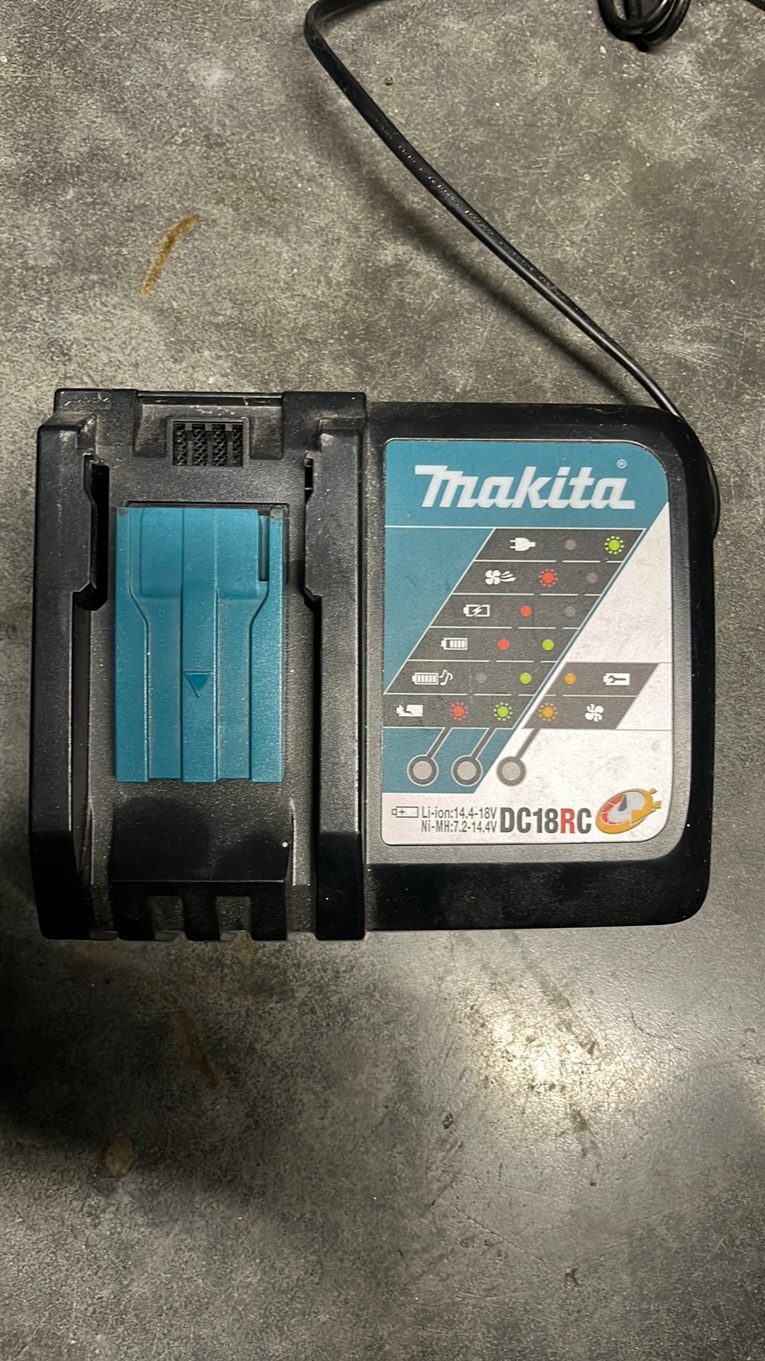 Lader makita, Ophalen, Gebruikt