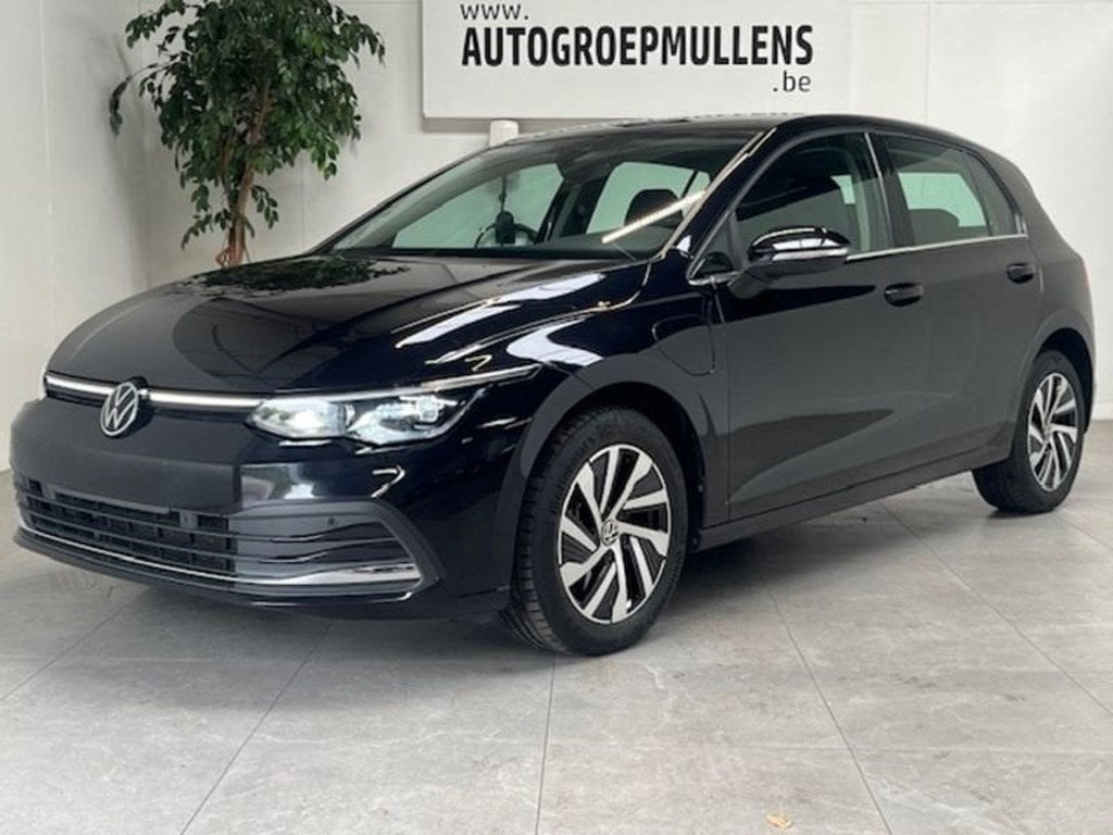 Volkswagen Golf eHybrid Style Business 1.5 201pk DSG MY2023, Automaat, Zwart, Bedrijf, 5 zetels
