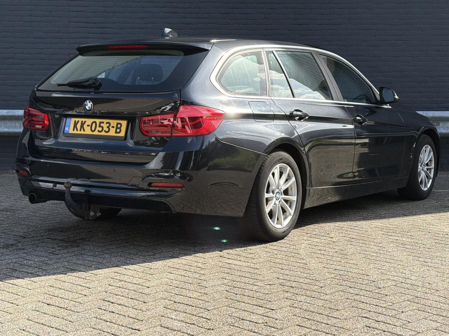 BMW 318 3-serie Touring 318i Centennial Executive | € 5.300,, Auto's, Navigatiesysteem, Zwart, Bedrijf, Grijs