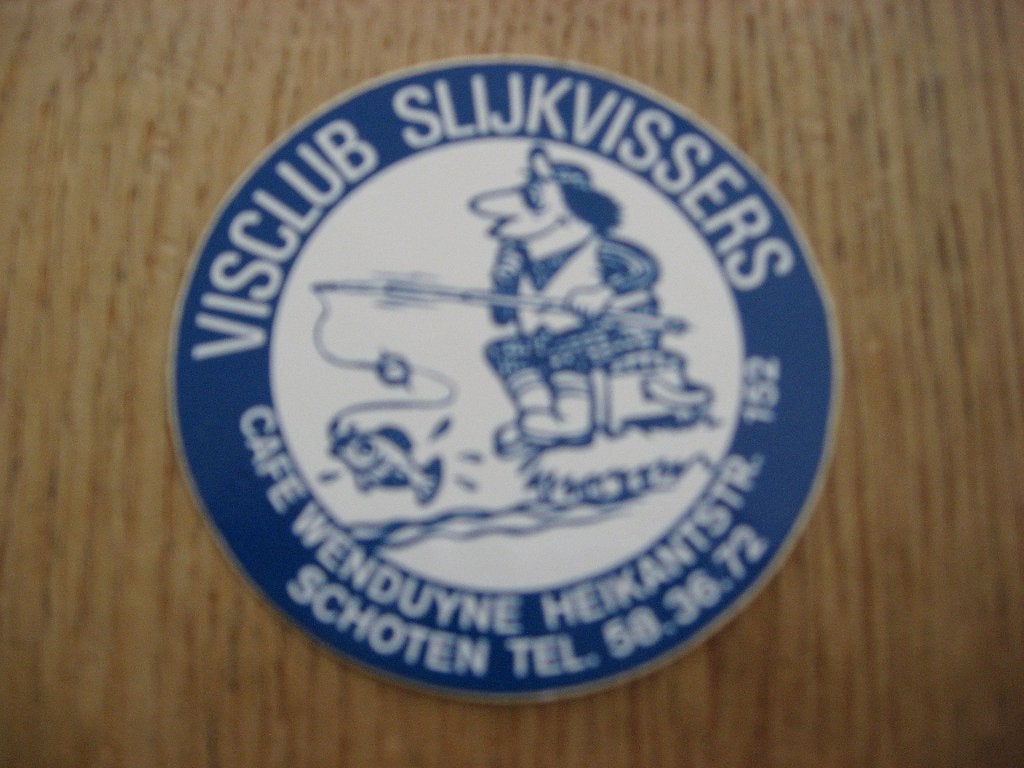 Vintage Sticker Visclub Slijkvissers Schoten, Ophalen of Verzenden, Nieuw, Overige typen