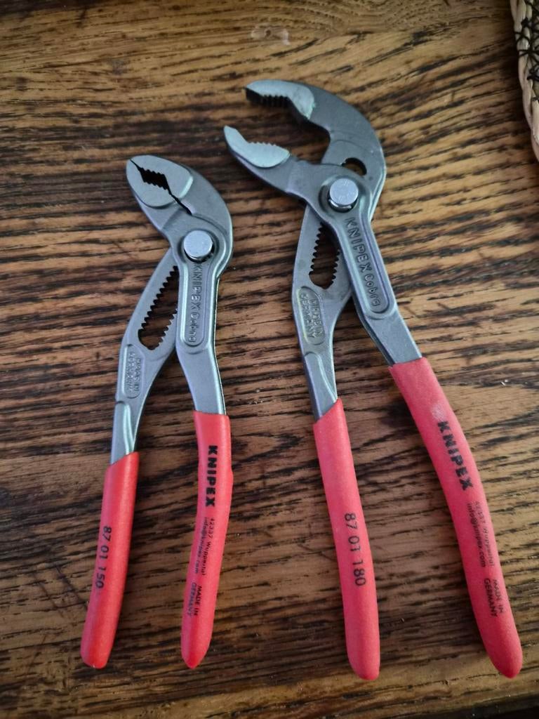 KnipexKnipex 8701180 Cobra HiTech Pince multiprise - 180mm
K, Enlèvement ou Envoi