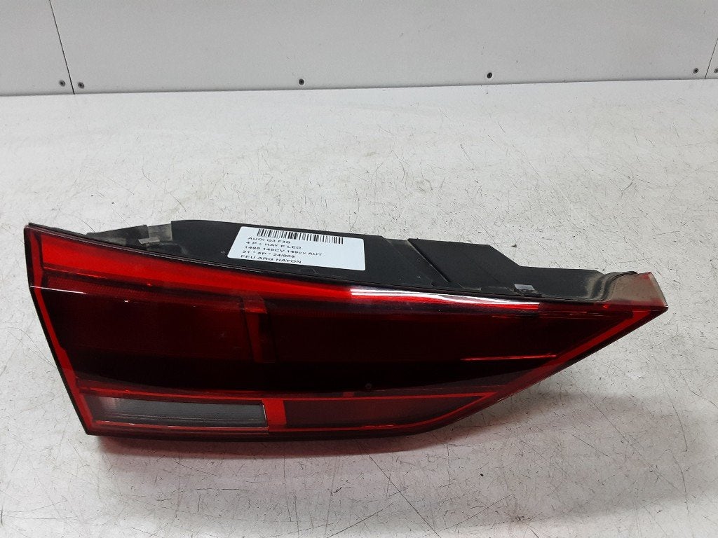 PANNEAU ARRIÈRE GAUCHE AVEC LAMPE Q3 (F3B) (83A945075), Autos : Pièces & Accessoires, Éclairage, Mevr. I. Hauben, Audi, Utilisé