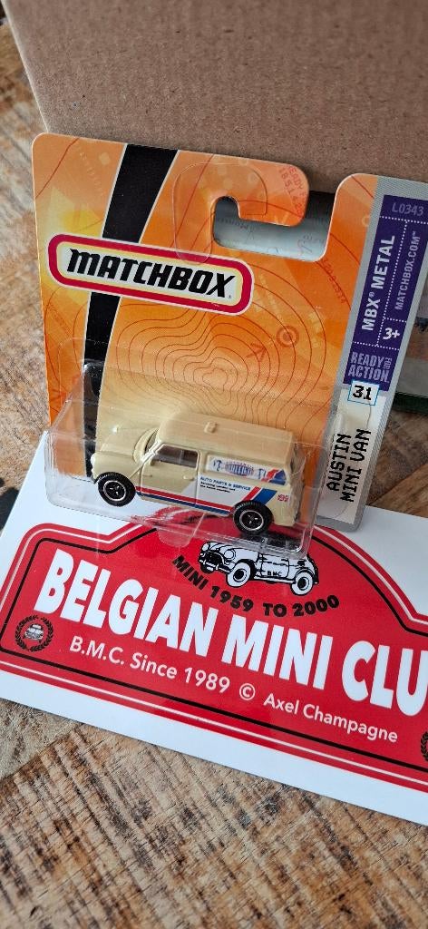 MINI AUSTIN VAN 1965 British MATCHBOX Neuf s/carton Blister, Enlèvement, Neuf, Voiture