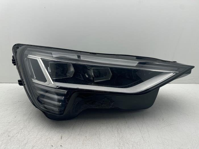 Koplamp rechts van een Audi E-Tron, Gebruikt, -, -, -