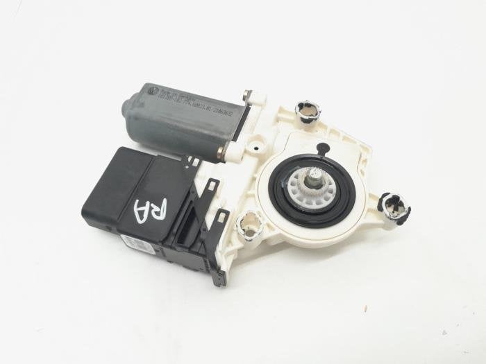 Moteur de vitre portière d'un Volkswagen Bora, Volkswagen, -, 3 mois de garantie, Utilisé