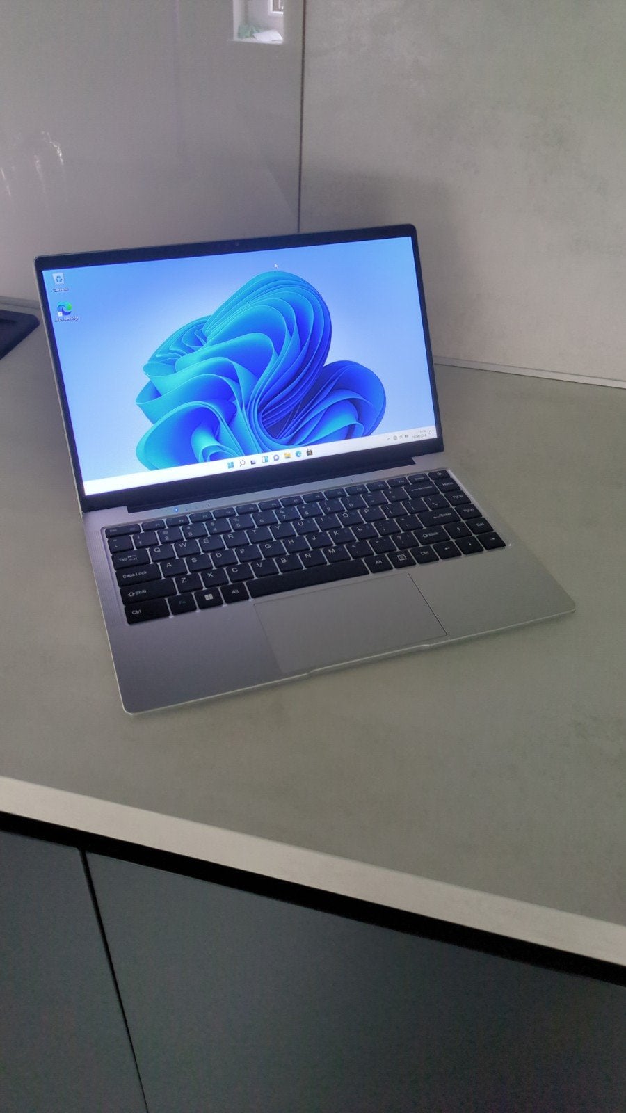 PC Portable 13" (Batterie 8h+ / 256 Go SSD), Informatique & Logiciels, HP Probook i3, Reconditionné, SSD, Intel Pentium