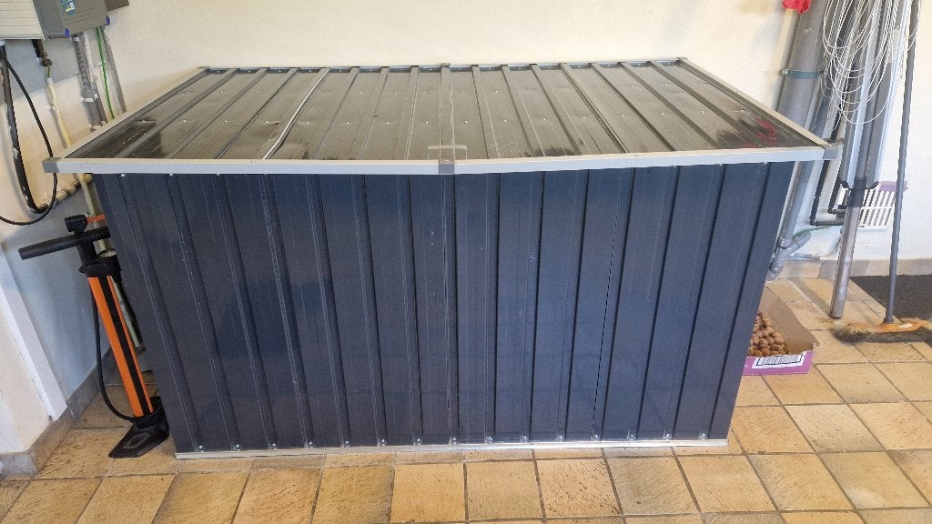 opbergbox tuingerief, Ophalen, Zo goed als nieuw