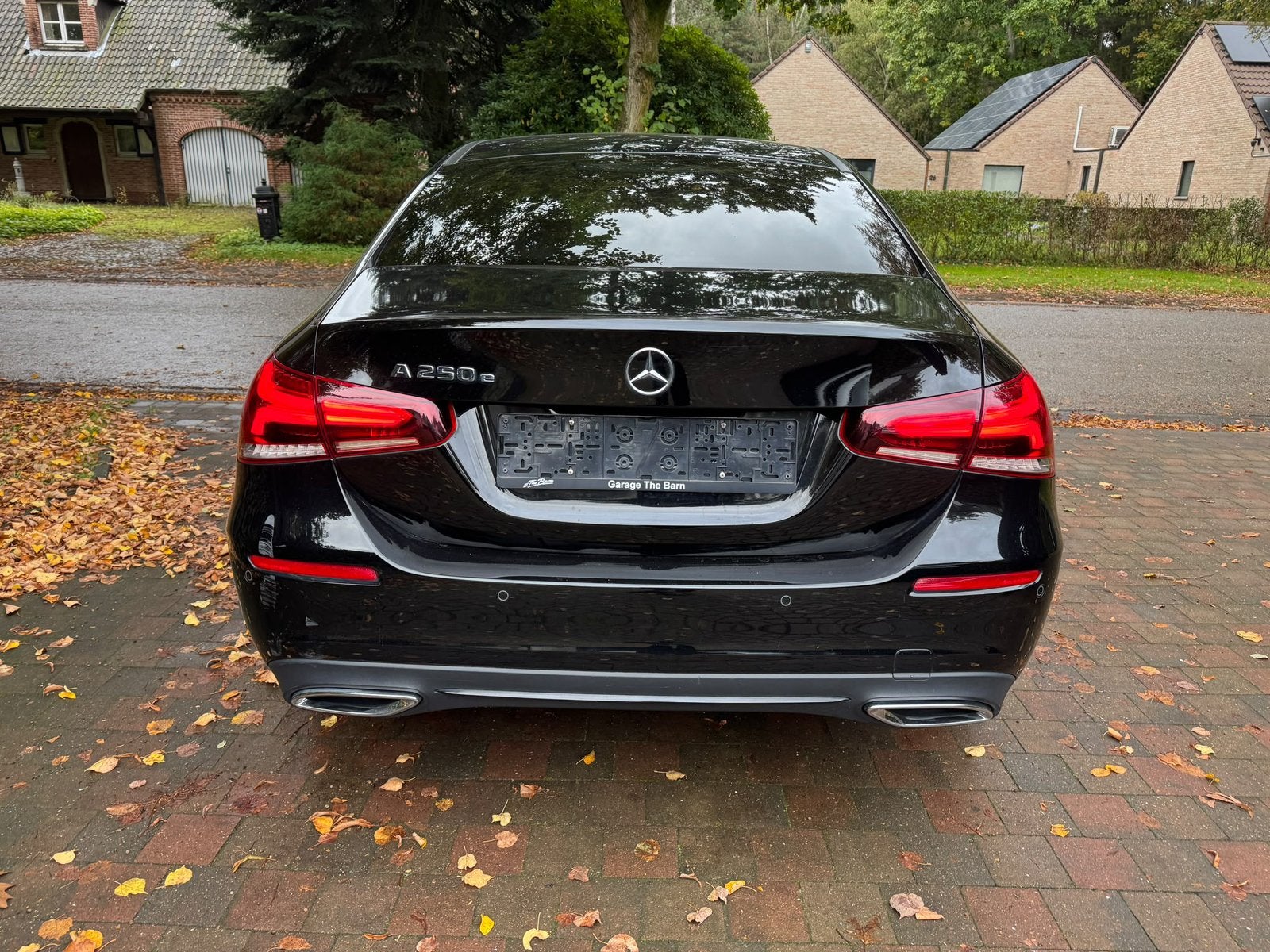 Mercedes-Benz A250e 1.3 Benzine+elekt.* 118kW* 133.993Km*, Auto's, Automaat, Zwart, Bedrijf, 5 deurs