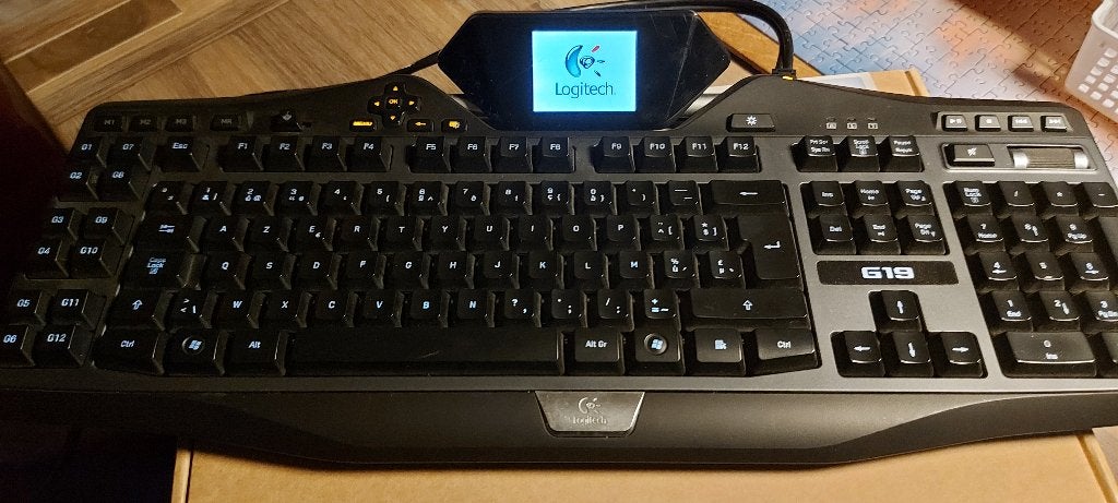 Logitech G19 met voeding en kabels, Computers en Software, Toetsenborden, Logitech G, Azerty, Ophalen of Verzenden, Zo goed als nieuw