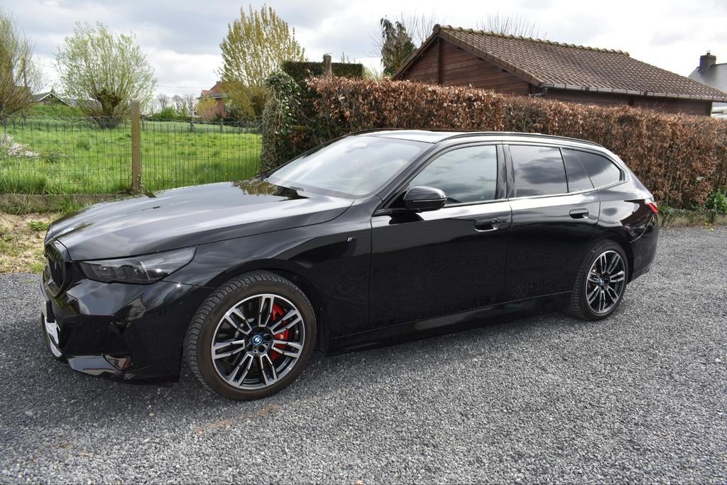 BMW I5 TOURING EDRIVE40, Auto's, BMW, Zwart, 5 deurs, 0 g/km, Euro 6