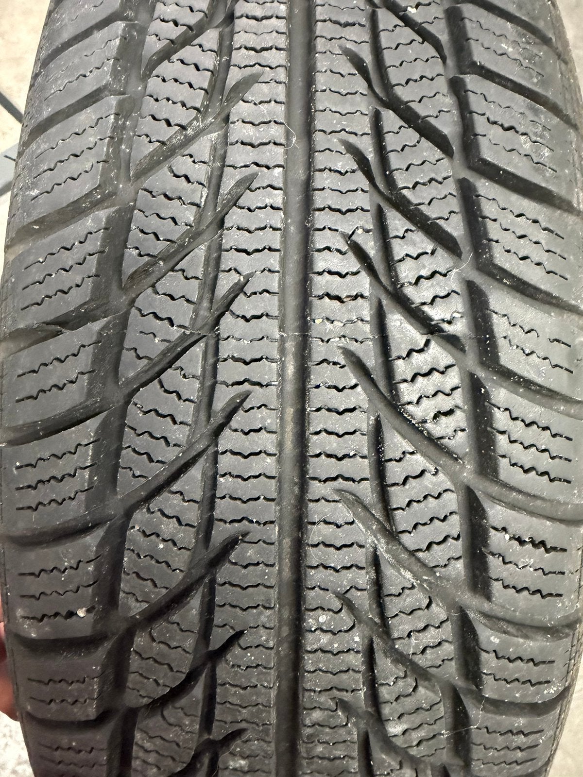 Autobanden winterbanden Goodride 185/65 R15, Enlèvement, Pneus hiver, Pneu(s)