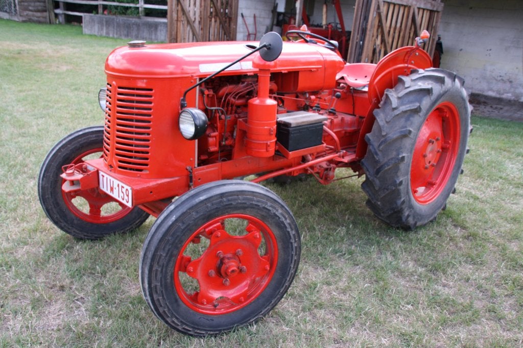 oldtimer tractor David Brown D25 van bouwjaar 1955, Enlèvement