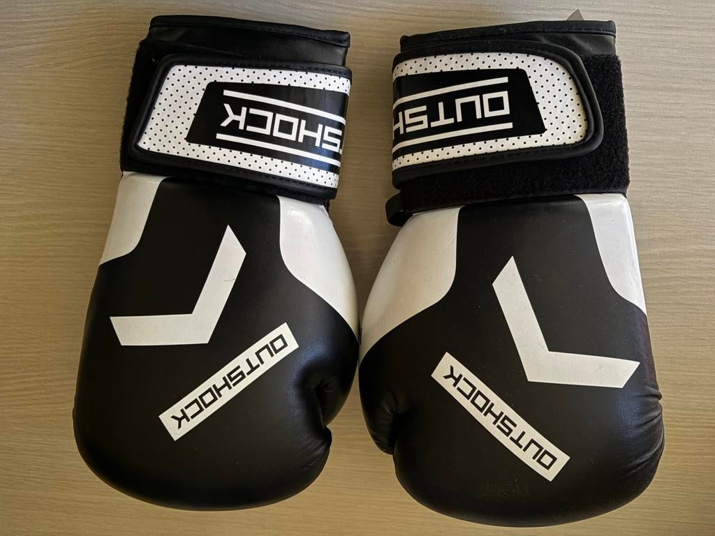 Nieuwe Bokshandschoenen Outshock 16oz, Enlèvement, Neuf, Gants de boxe