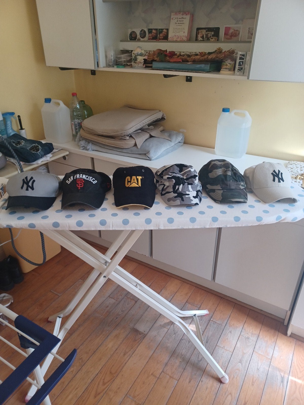 CASQUETTE, Enlèvement, Casquette