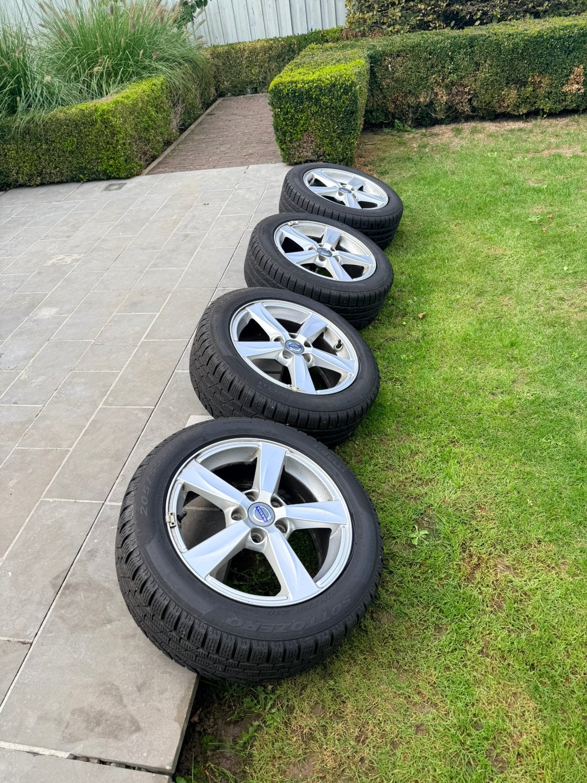 Originele Volvo velgen “16” + winterbanden 205/55 R16, Pneus et Jantes, Pneus hiver, 16 pouces, Véhicule de tourisme