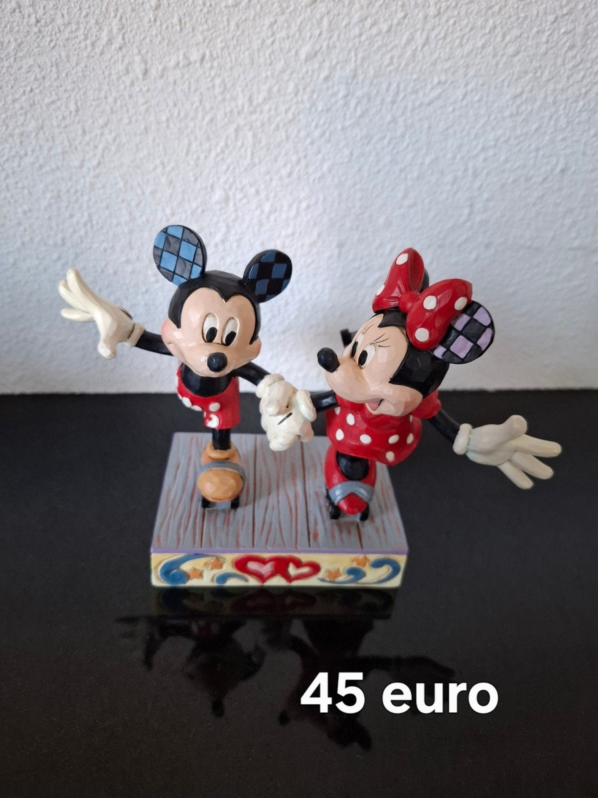 Traditions Disney : différentes images, Enlèvement
