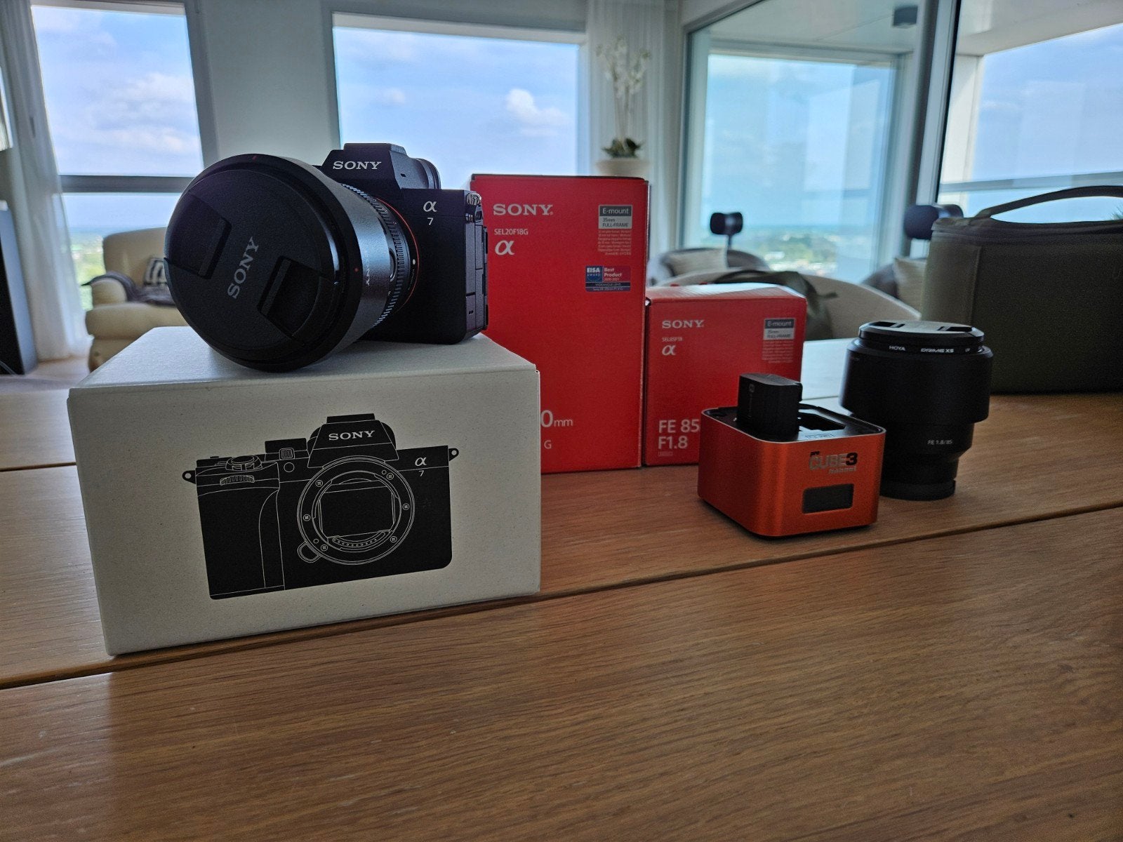 Sony A7 V + FE 20mm F1.8G & FE 85mm F1.8, Enlèvement