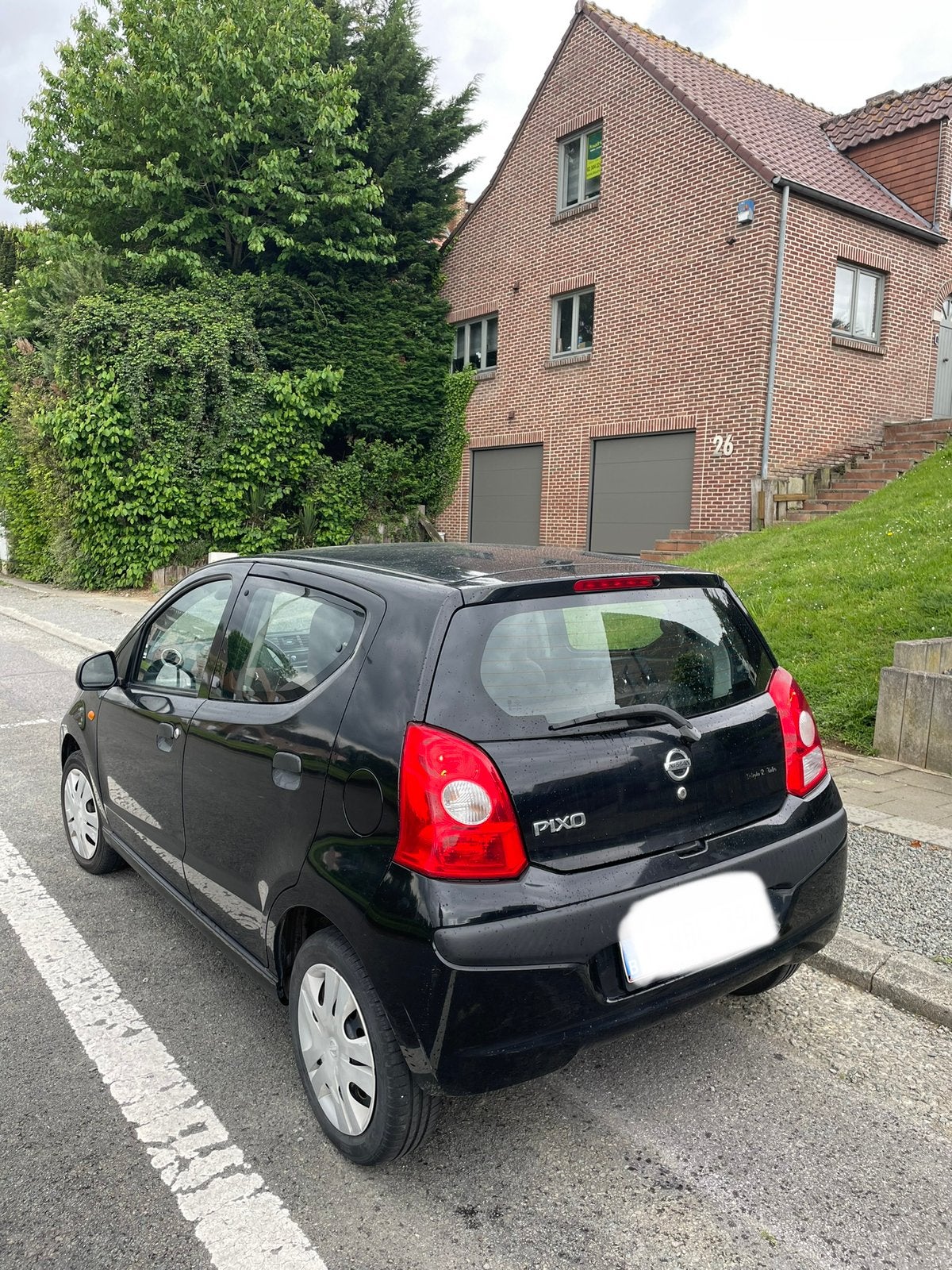 Nissan Pixo 1.0i essence 3300€, Autos, Nissan, Achat, Entretenue par le concessionnaire, Phares antibrouillard, Particulier