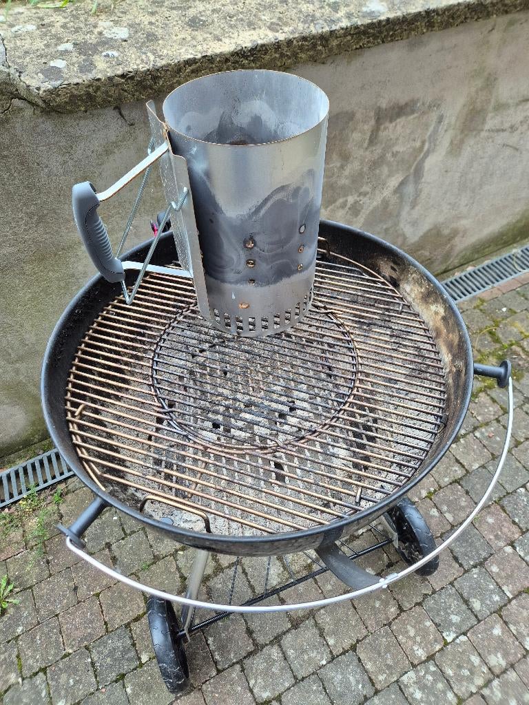 BARBECUE WEBER + Cheminée allumage + Housse & ustensiles, Weber, Avec accessoires, Enlèvement, Utilisé