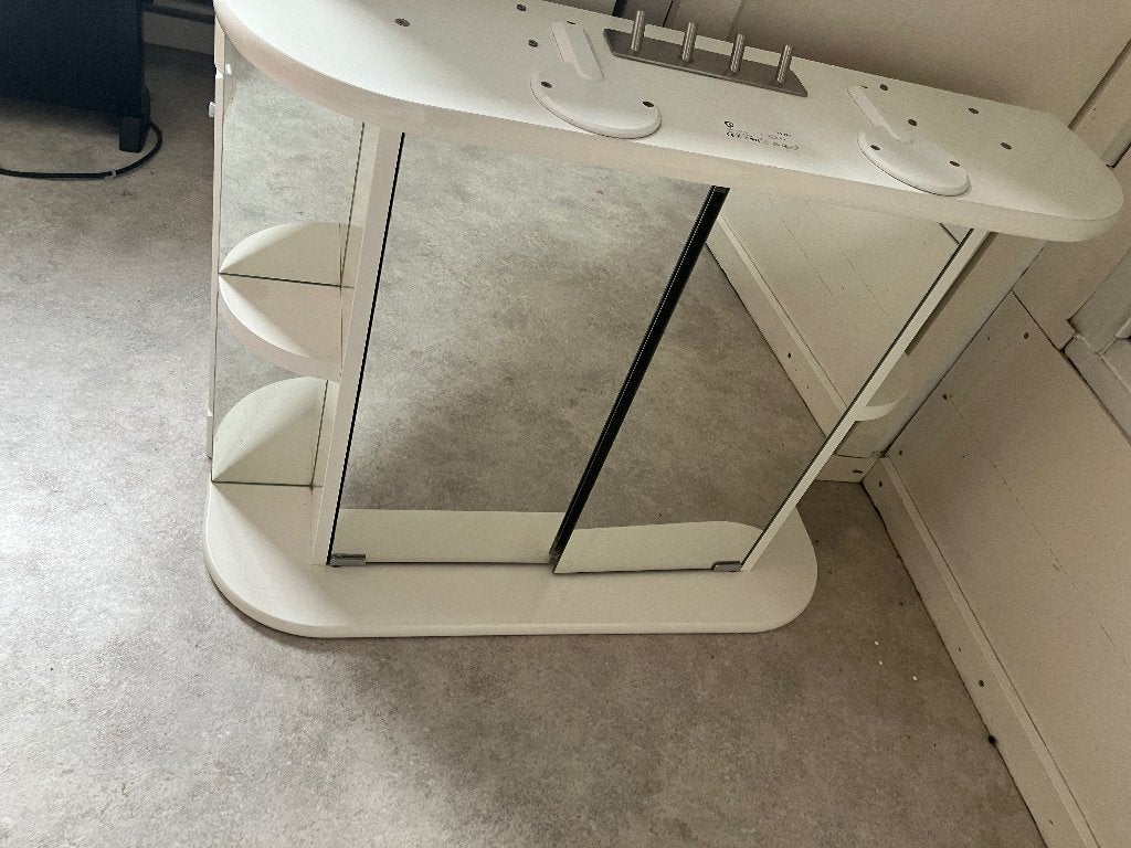 Gratis badkamermeubel, Huis en Inrichting, Badkamer | Badkamermeubels, Ophalen, 50 tot 100 cm, Minder dan 100 cm, 25 tot 50 cm