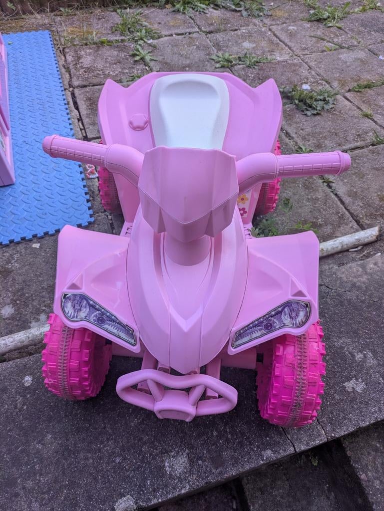 Quad moto électrique fille