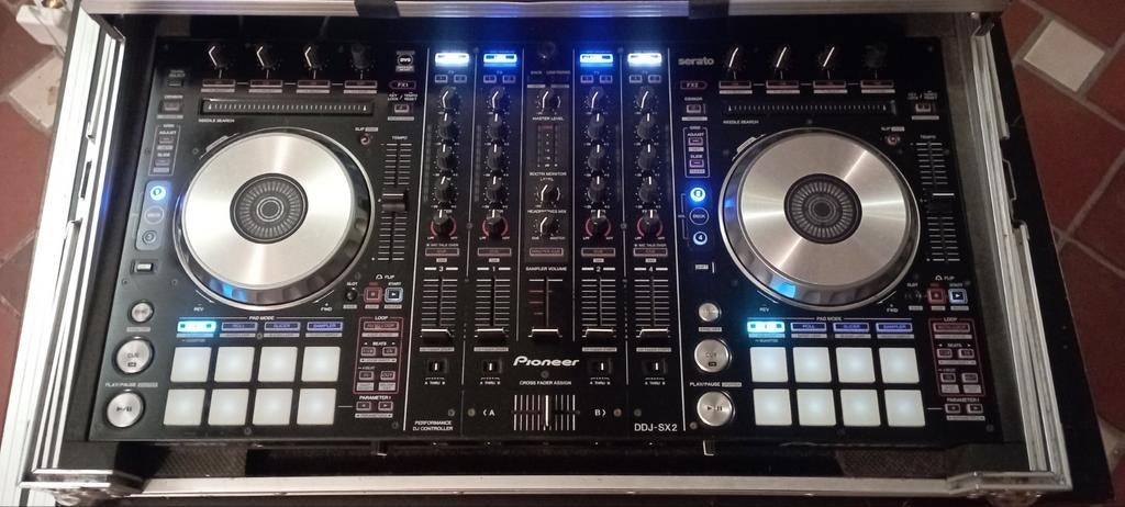 Pioneer DDJ sx2 + flightcase, Musique & Instruments, DJ sets & Platines, Enlèvement, Pioneer
